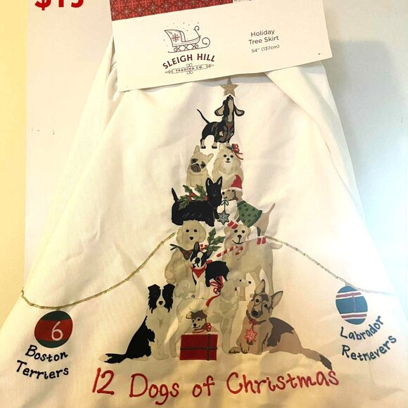 12 Dogs of Christmas Tree Skirt - Picture 1 of 1